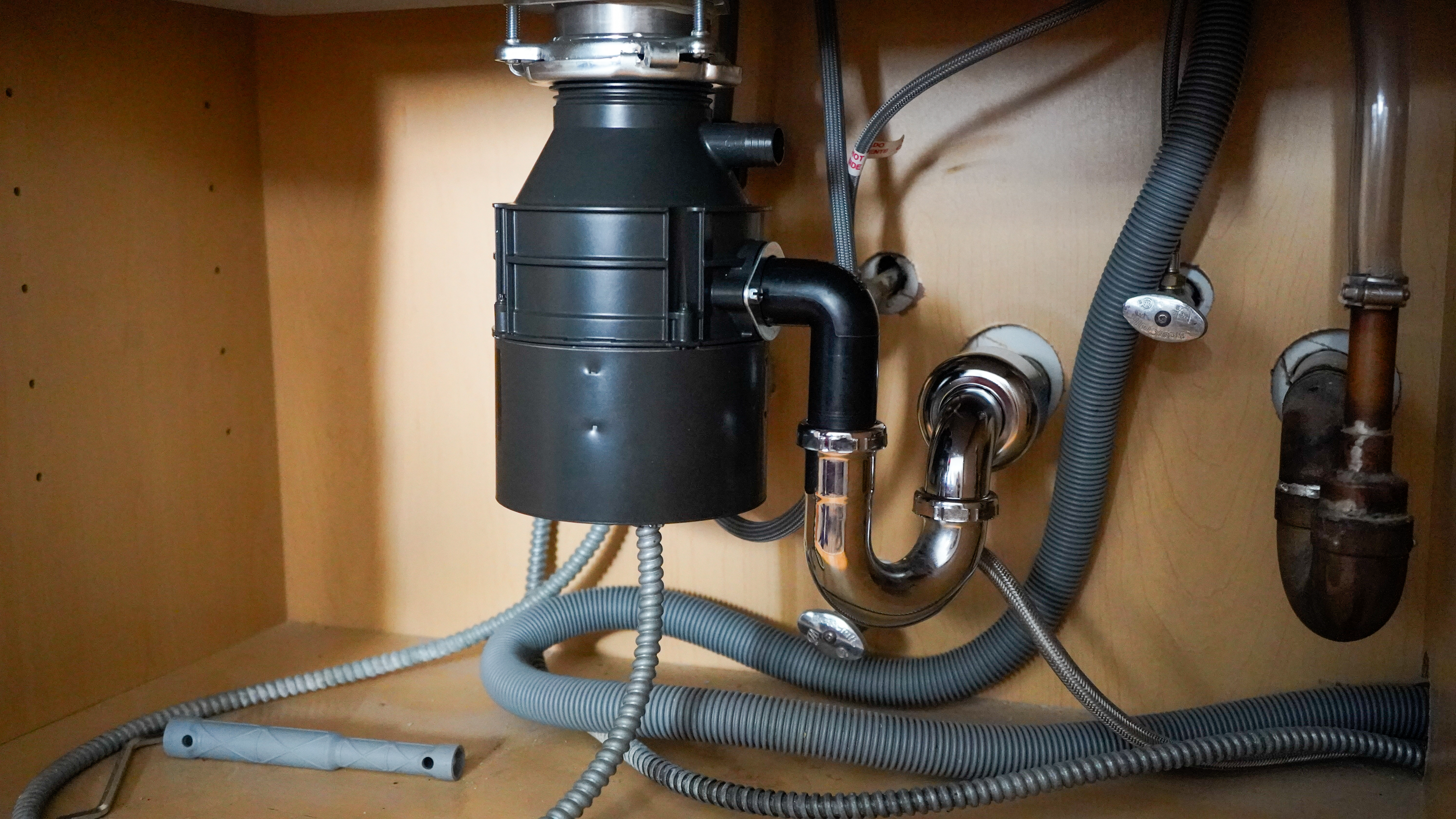 TURN KITCHEN WASTE INTO KITCHEN PEACE